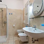 Ferienhaus In With Pool & Views Bardolino