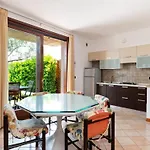 In With Pool & Views Bardolino